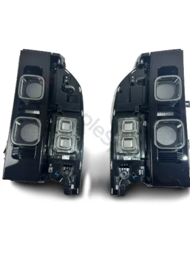 Land Rover Rear Brake and Turn Signal Light Assy LR181021 - L-LR181021